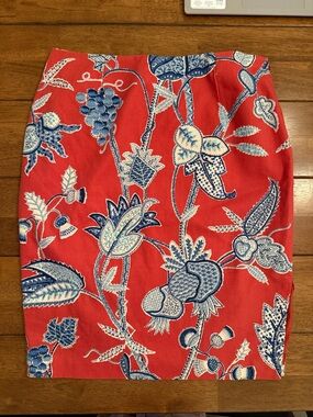Vintage Silk Club Collection Red Floral Blue & White Print Pencil Skirt